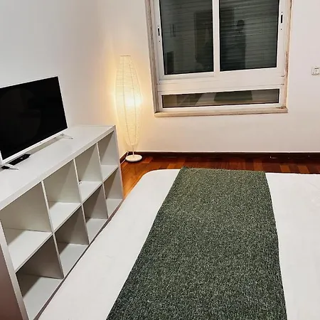Magnetic Oasis Homestay Lisbon